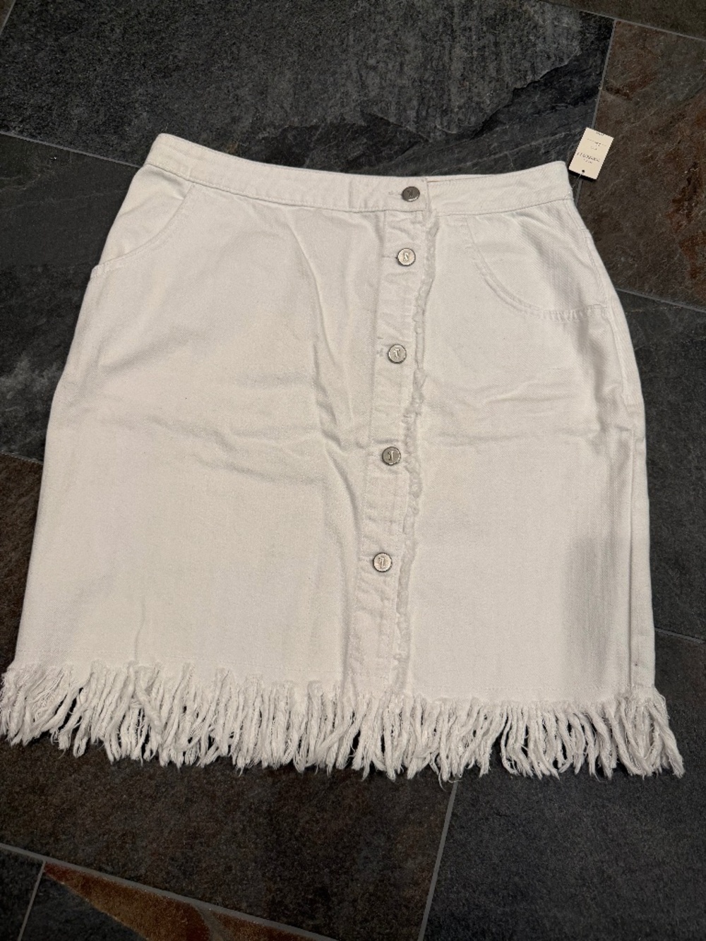 NWT - ANTHROPOLOGIE  WHITE DENIM FRINGE SKIRT